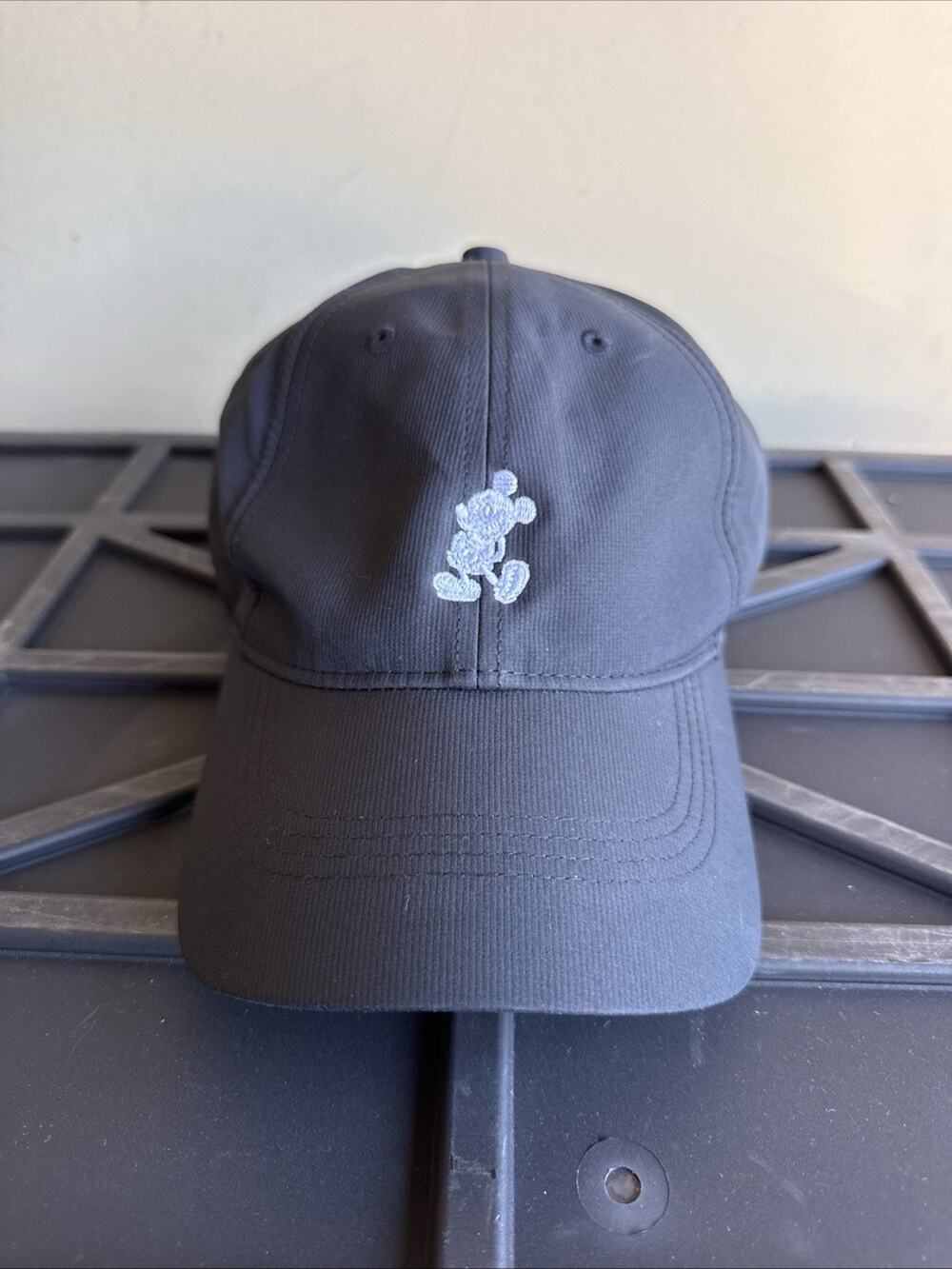 Nike Golf Disney Parks Mickey Mouse Black Baseball Cap Hat Adult Disney